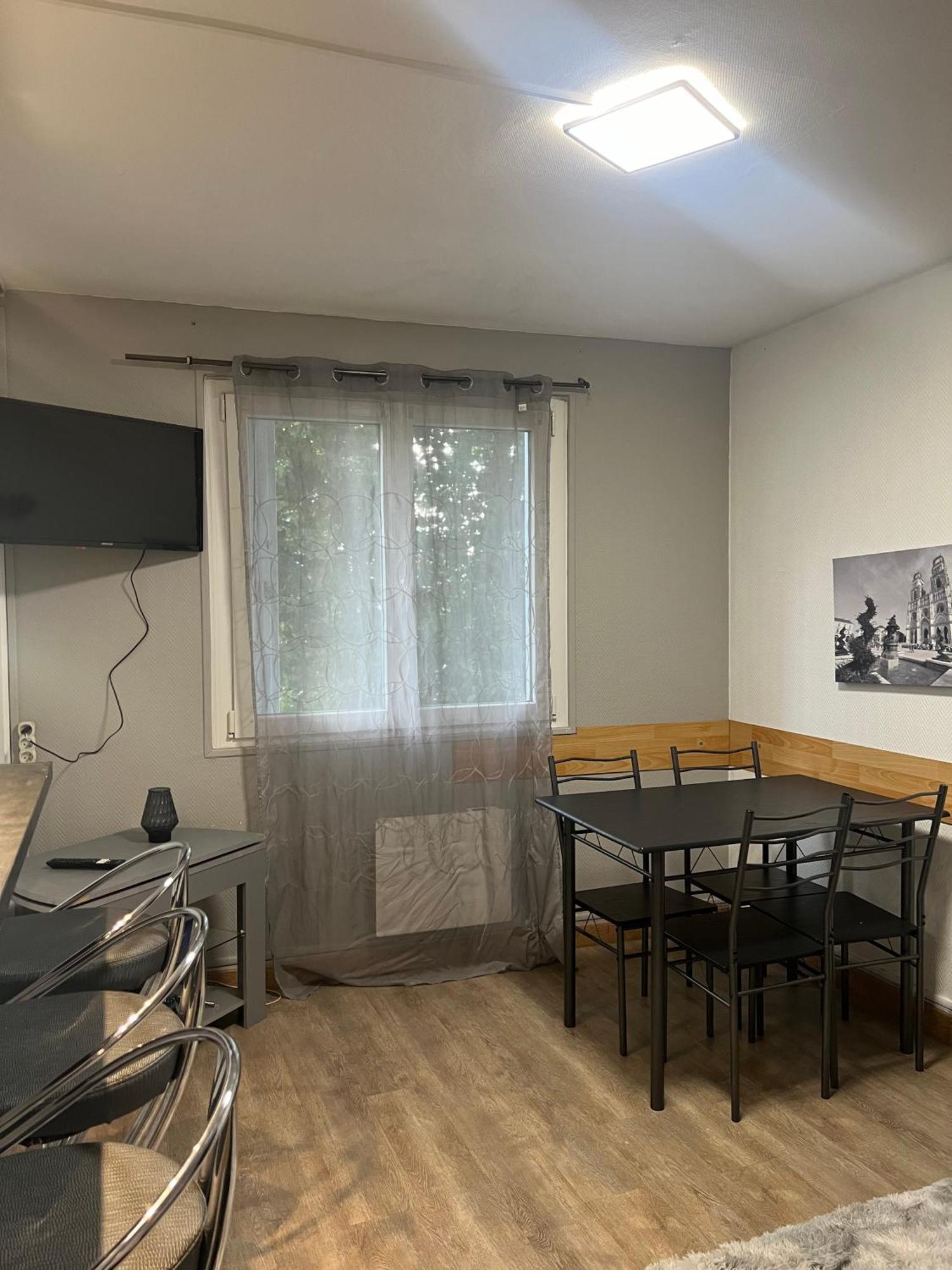 Appartement Business&Famille Pres Gare Orleans Tv Wifi Exterior foto
